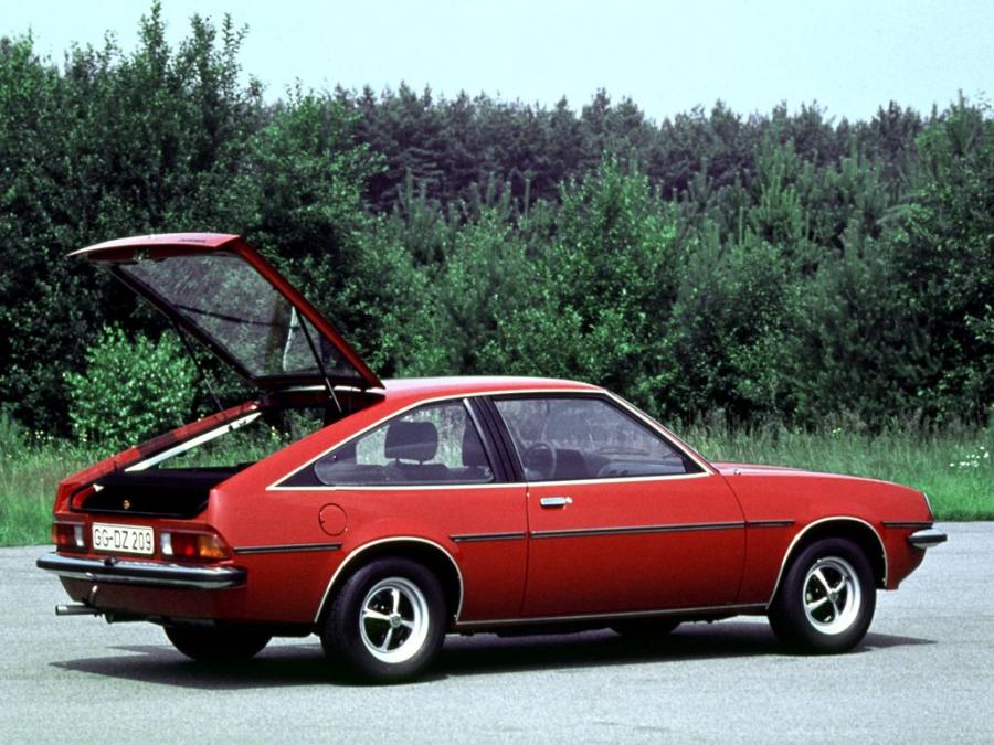  Opel Manta CC Berlinetta 1975 года  (фото 5 из 10)